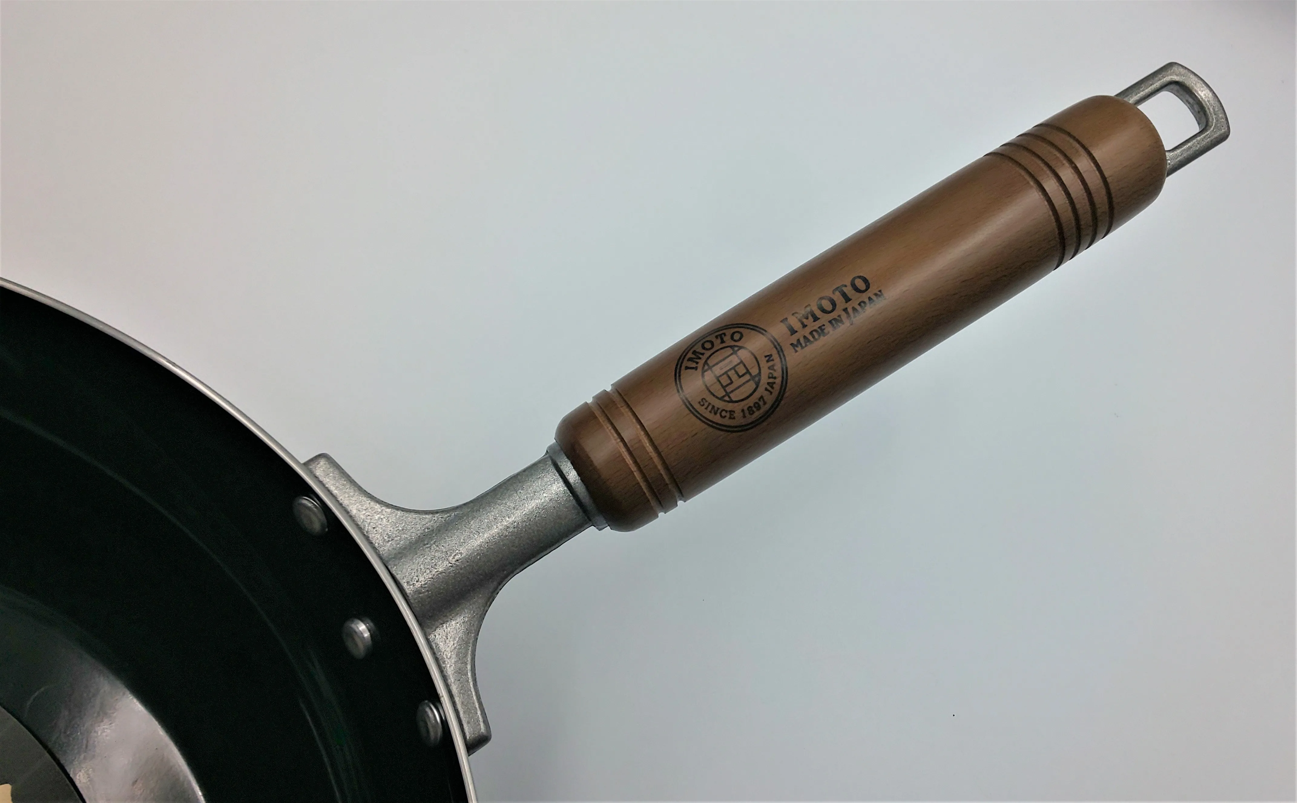 Good looking shape useful sustainable cast iron steel wok for sale