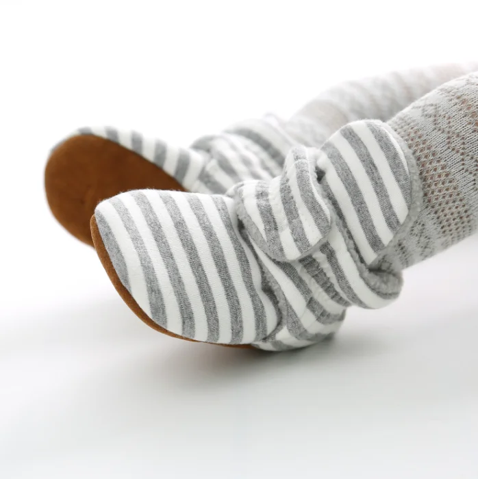 Hot selling New fashion warm Cotton fabric stars print 0-18month baby girl boots baby booties
