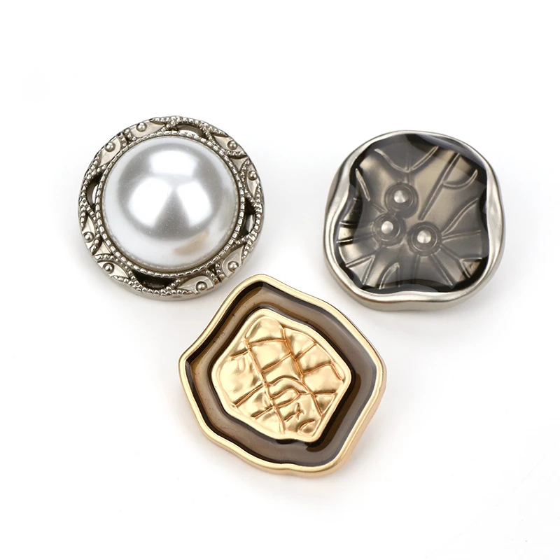 Fashion Garment Accessories Custom Rhinestone Metal Pearl Shank shell  Buttons Sewing Button For Coats Bags