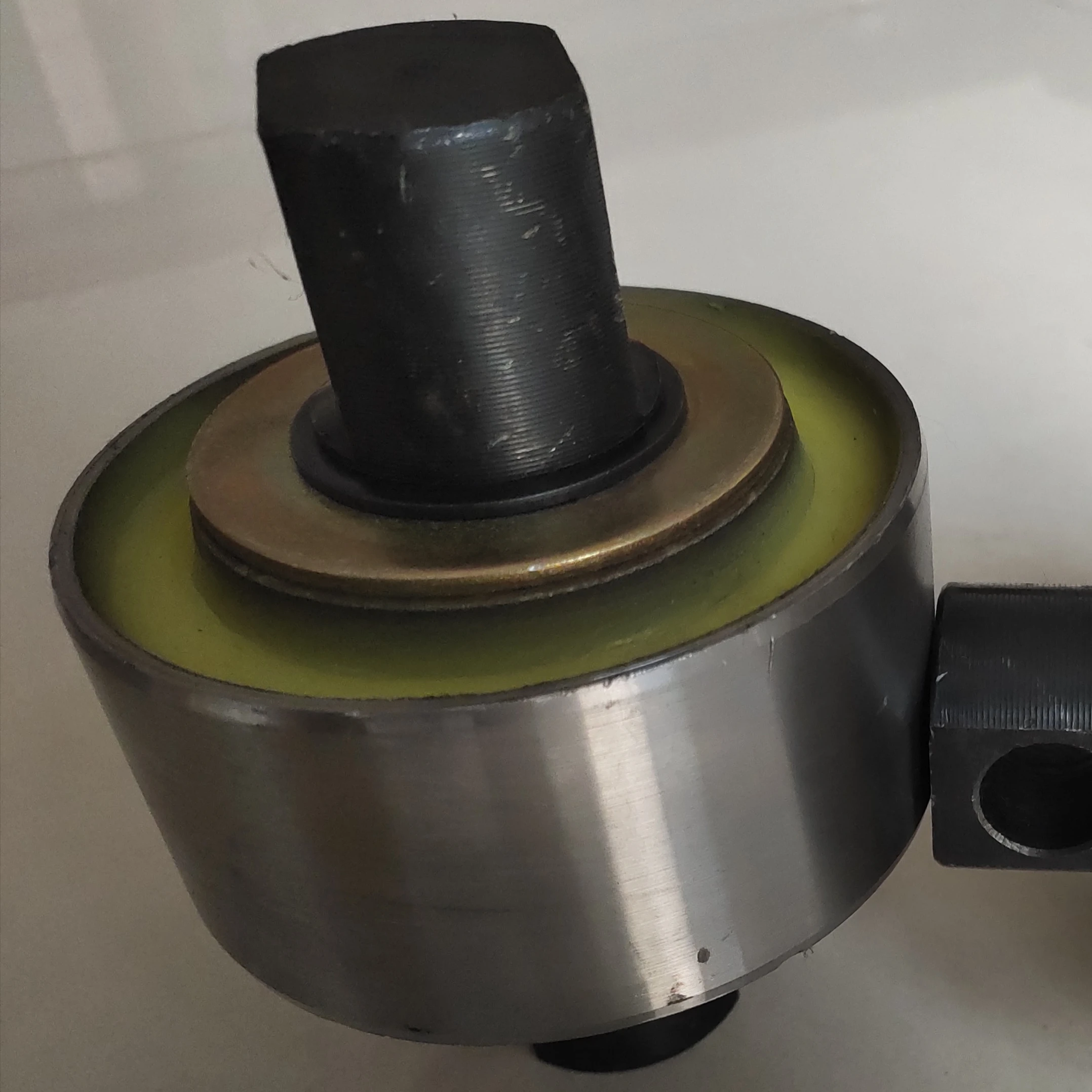 
High quality torsion bar bushing for heavy truck bus Dongfeng 153, Hino 