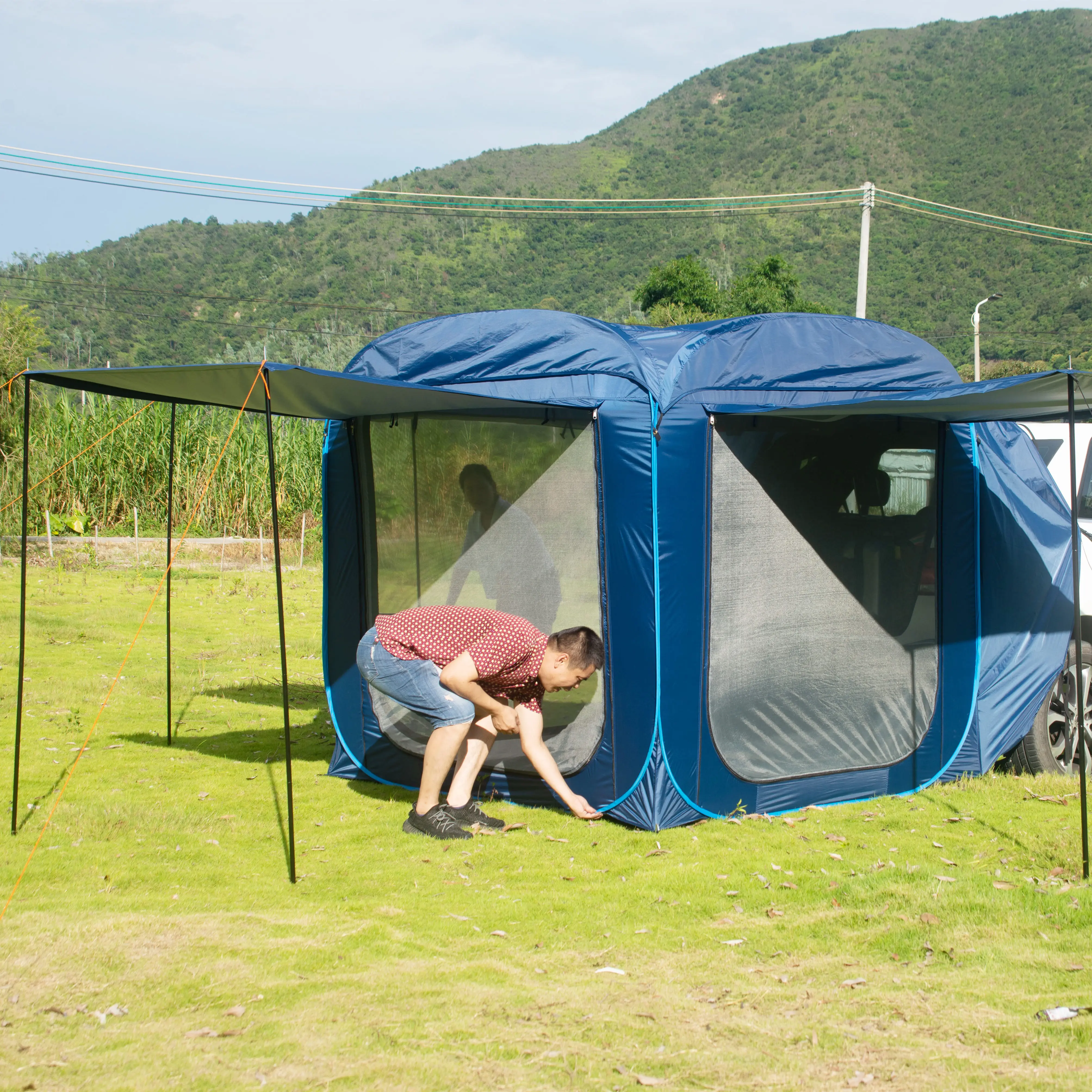 4-6 Person SUV Tent Waterproof Rain Fly Car Tent Twin Awnings Spacious Outdoor Camping Travel Activities Double Layers Automatic