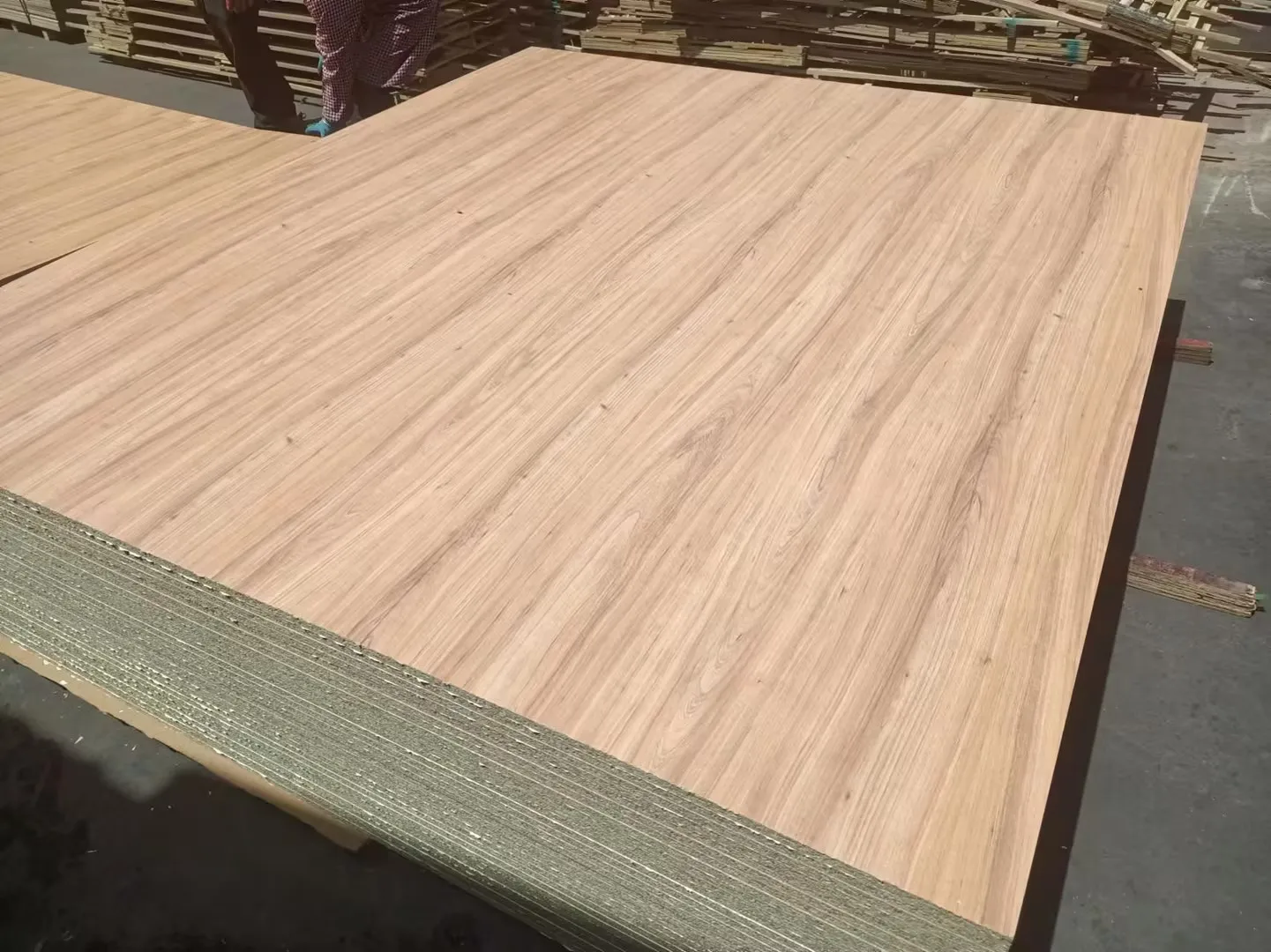 High Quality 1830*2440 *3mm 6mm 9mm 12mm 15mm 18mm MDF RAW MDF  Melamine MDF for South American Market