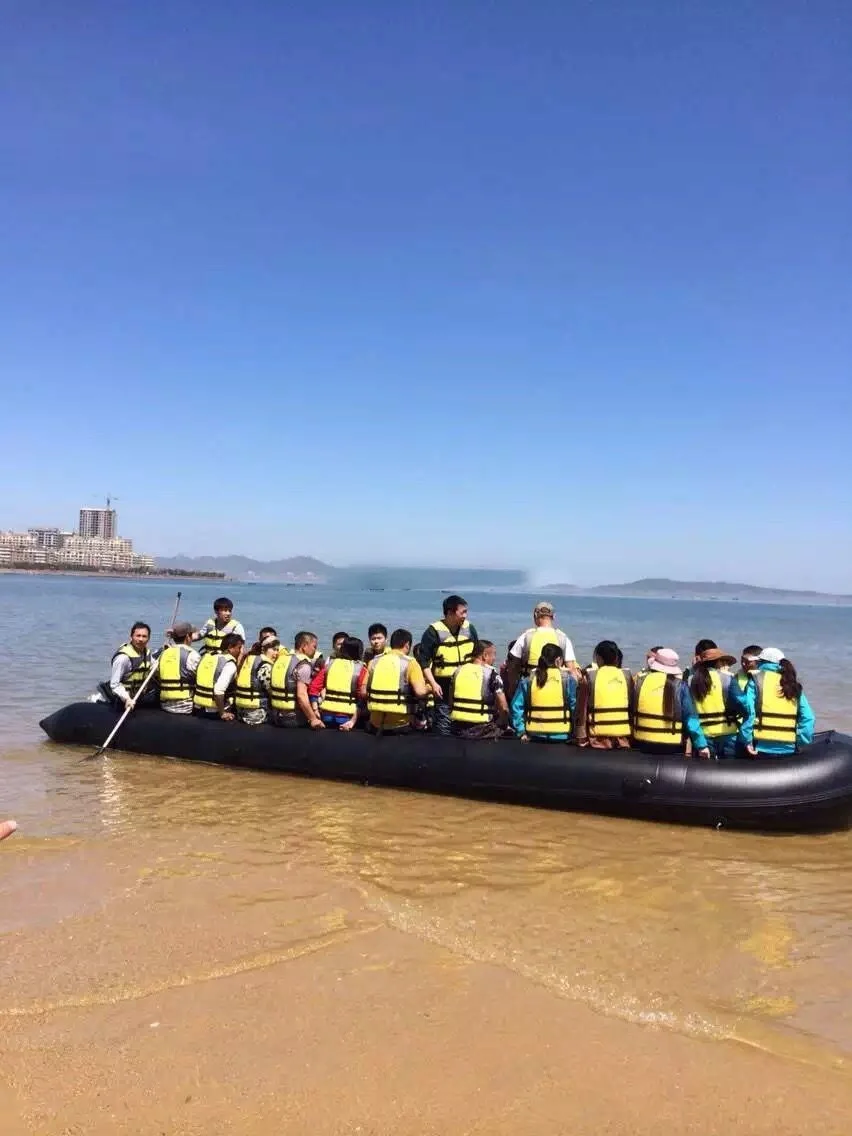 8m High Pressure PVC Air Tube Inflatable Aluminum Fishing Boat Rowing Boat for Rivers for Fishing and River Use