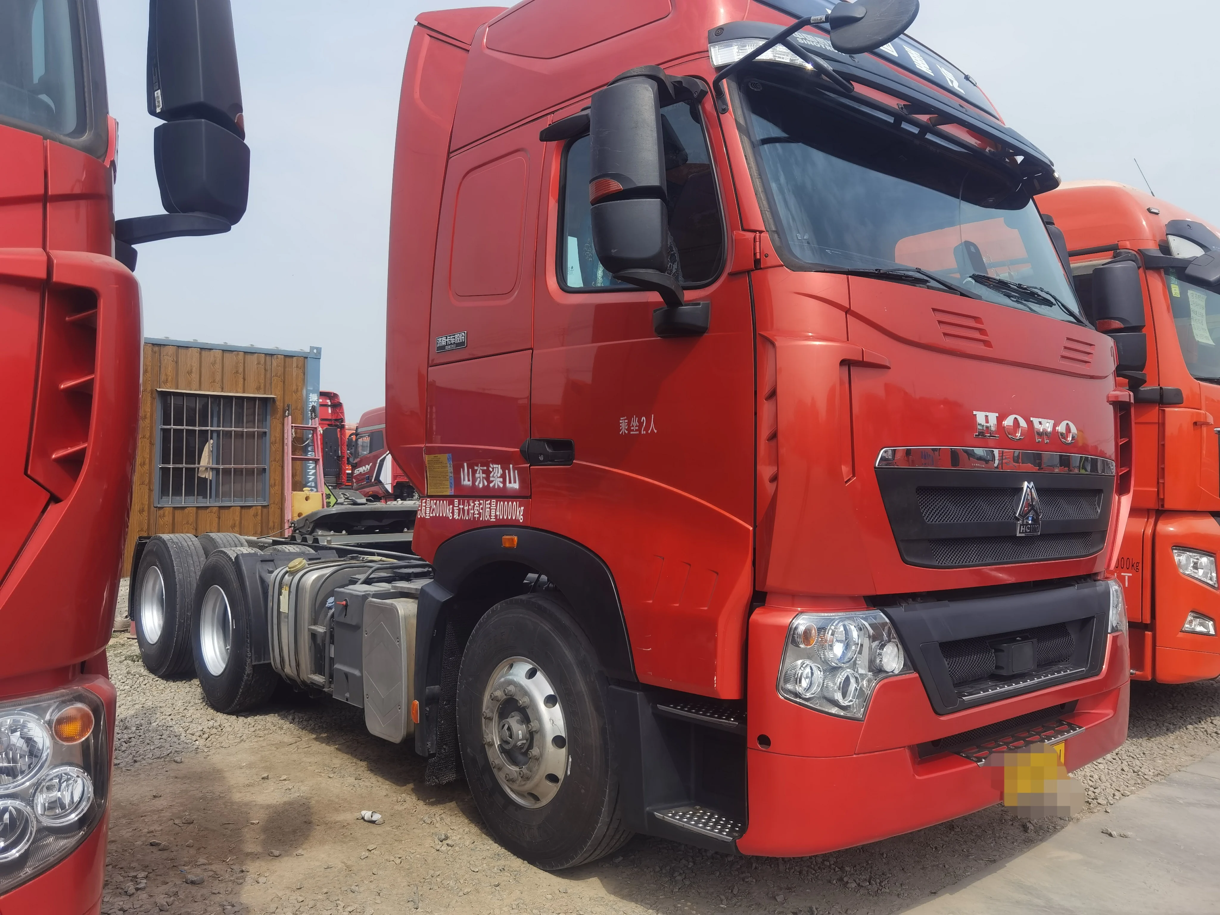 Sinotruk Howo T7h Tractor Truck 6*4 Heavy Trailer Used Tractor Truck 430hp Commercial Truck Trailers For Sale