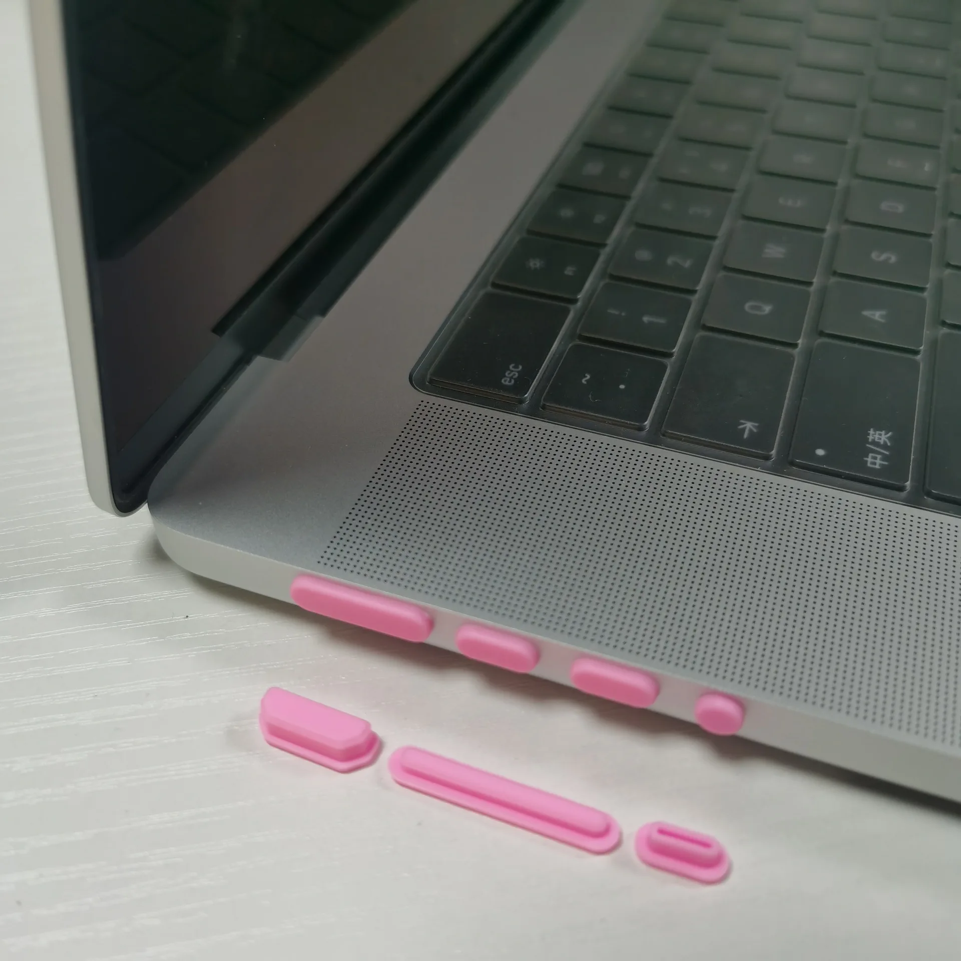 Anti-dust Plugs for Macbook Pro, Laptop Dust Plug Ports Silicone Cover Protection