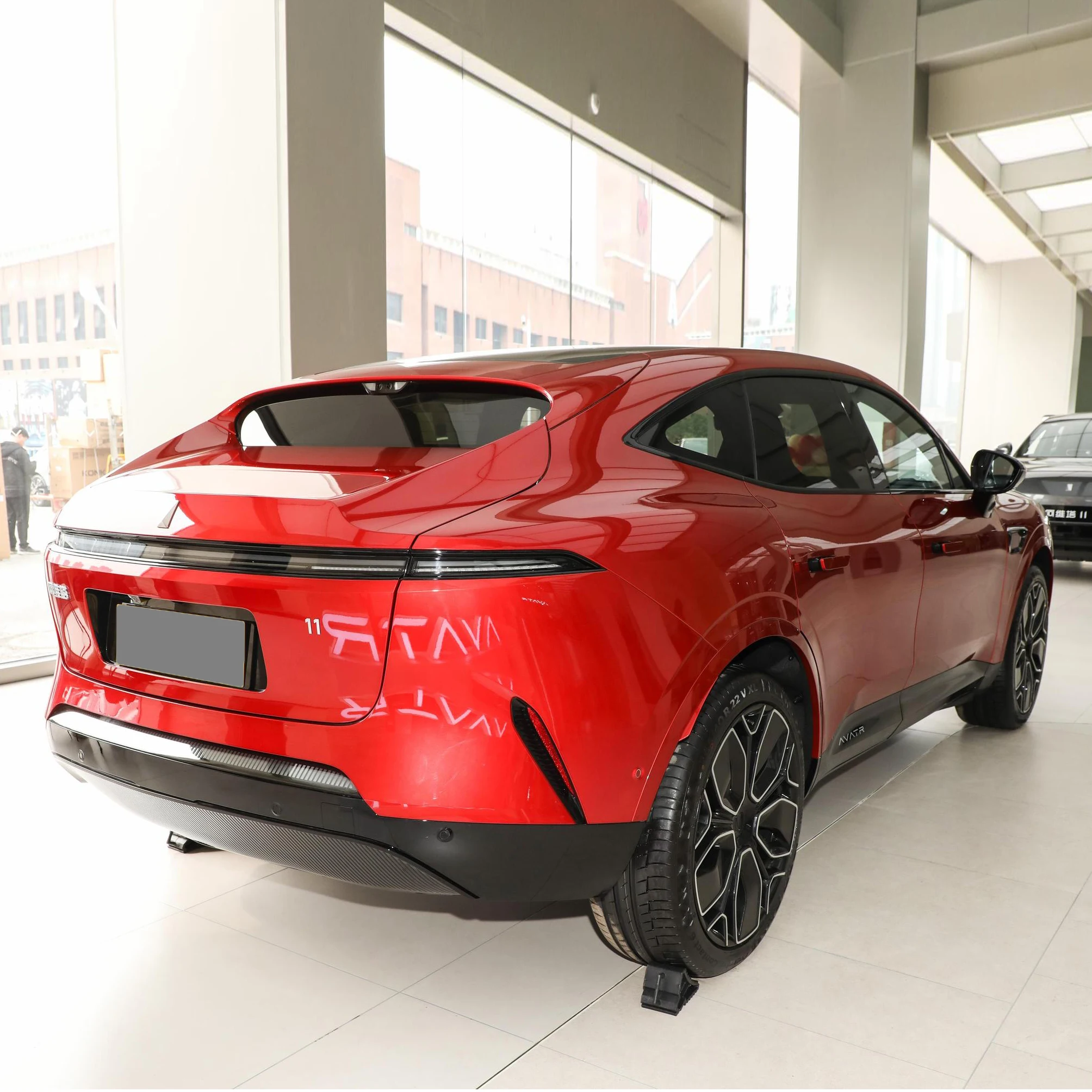 In Stock Hot Sale Changan Brand New Energy 5 Seats SUV Avatr 11 Electric Car With Cheap Price