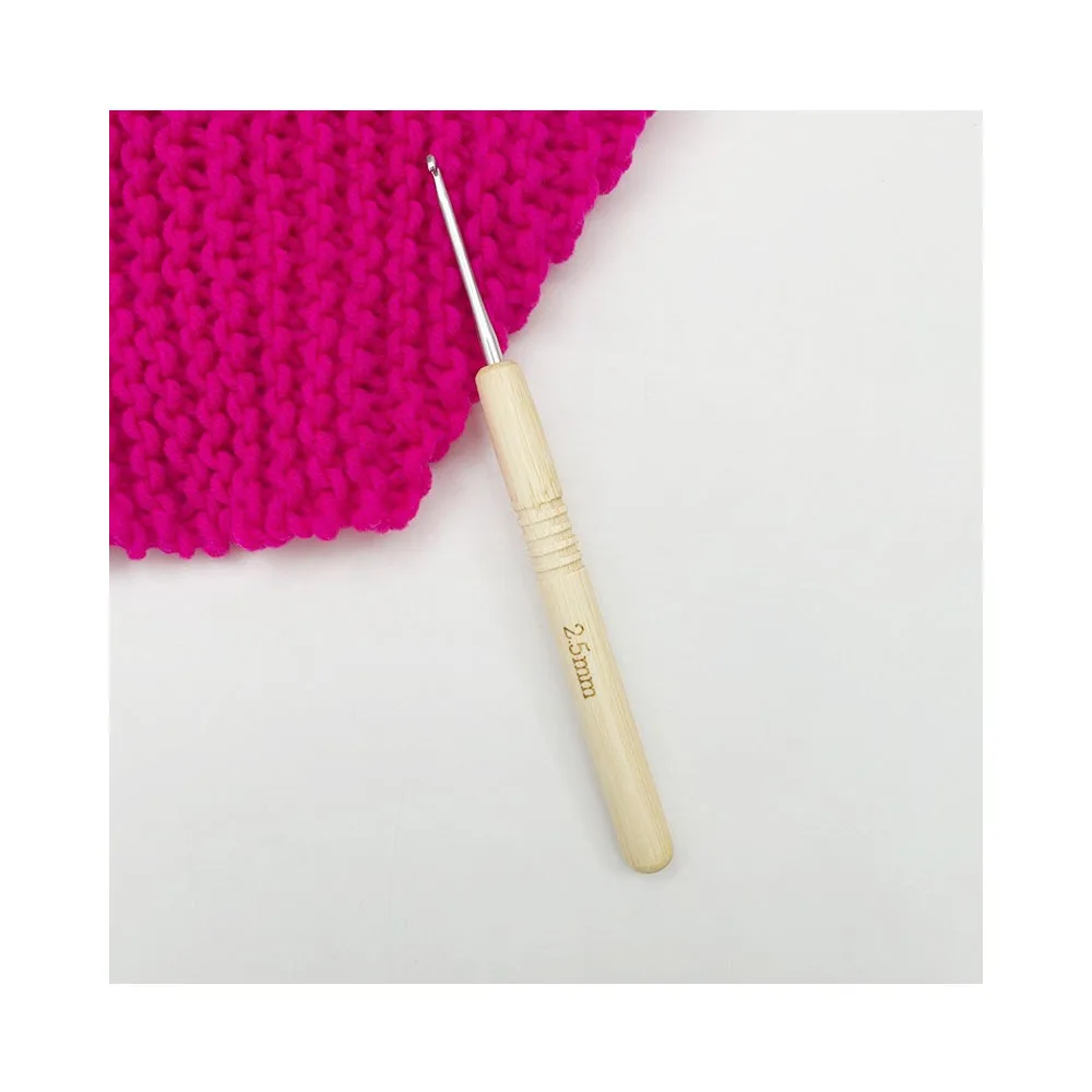 2.5mm SilverBamboo Knitting & Crochet Hooks Sewing Accessory for Weave Yarn & Fabric Crochet Kit with Comfortable Handle Needles
