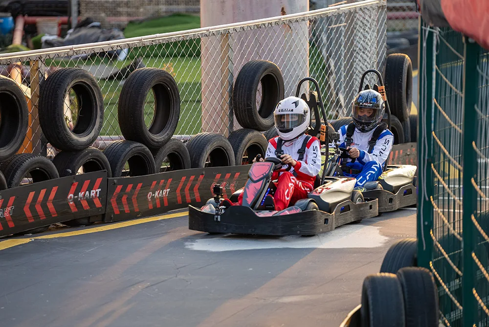CAMMUS Спорт на открытом воздухе Karting Car Electric Go Karts для взрослых детей с гоночной педалью