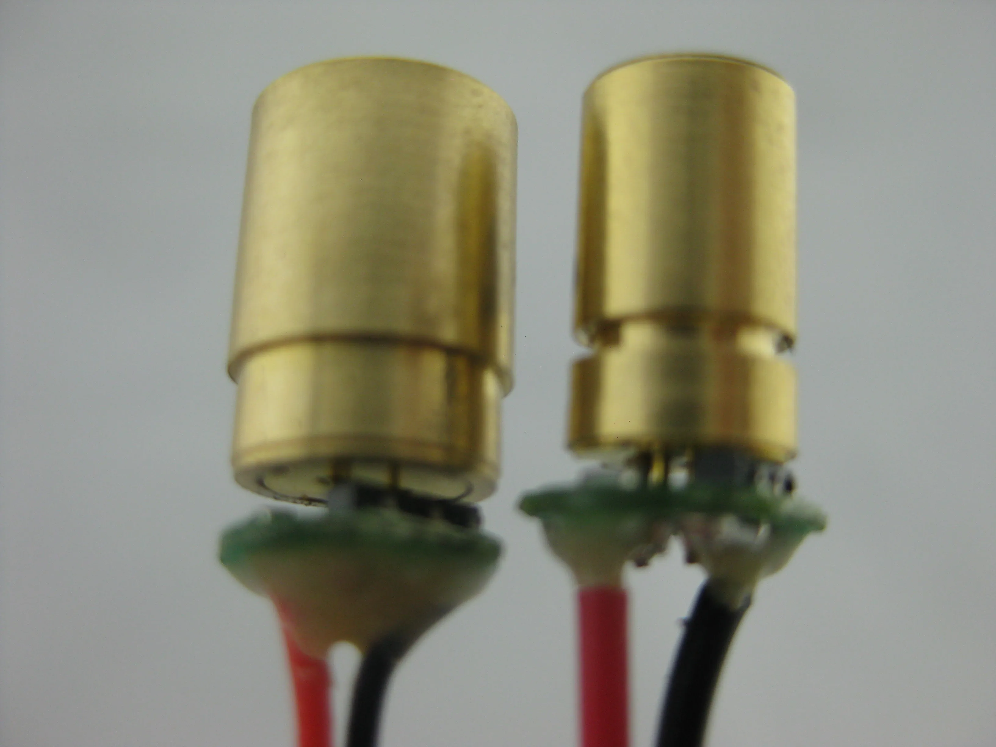 FU650AD5-YC6(6x12) FU650AD5-YC8(8x13.5)  640-660nm 650nm <1mW red dot laser diode module pointer lazer lamp light