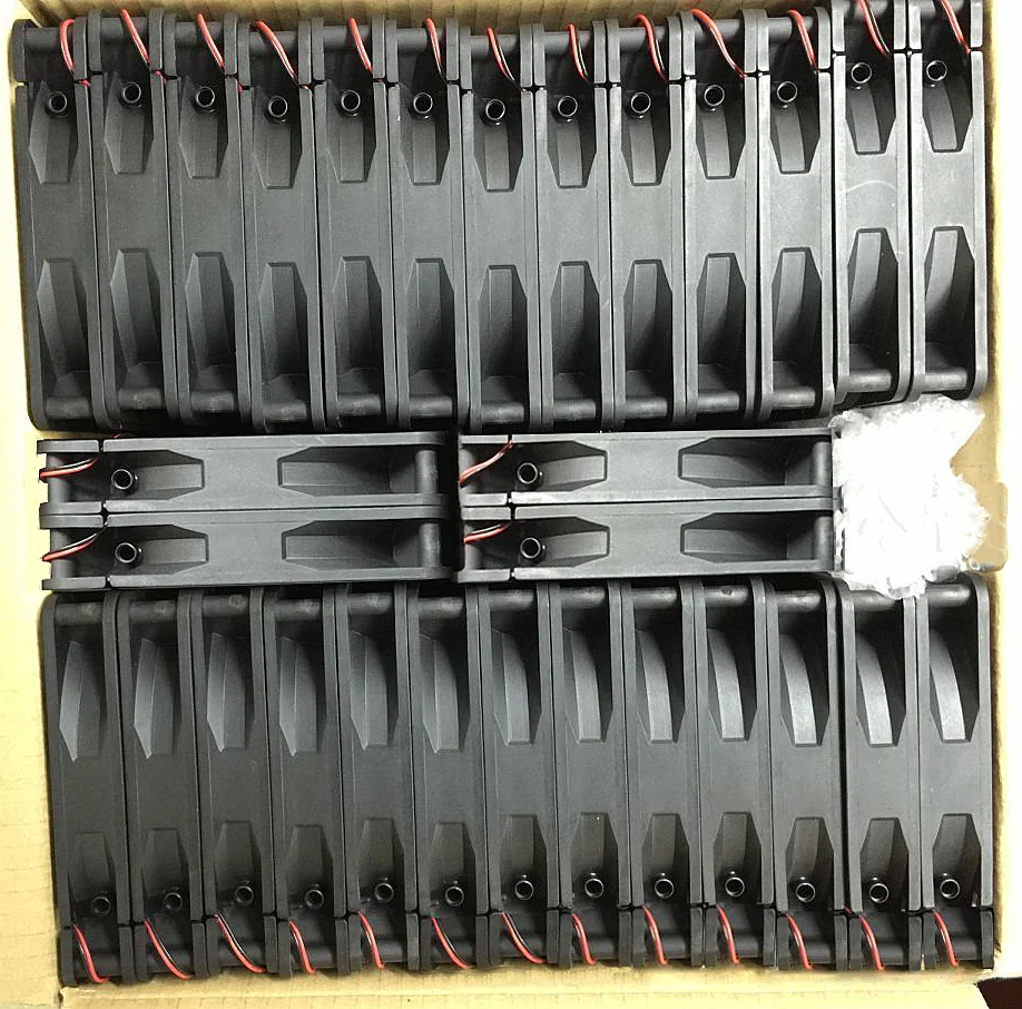 PC fan 140mm 2100rpm fan 12v 100 cfm 4pin dc 140*140*25 mm bldc motor fan low noise for greenhouse