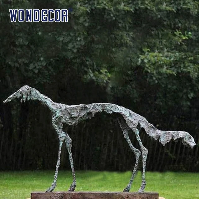 Customized Artist Alberto Giacometti Abstract Metal Art Sculpture Love Dog Bronze Sculpture