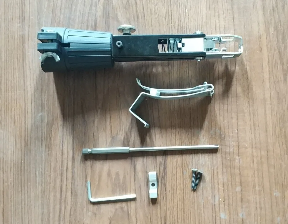 Automatic feed nails powered by lithium battery for electric screw gun