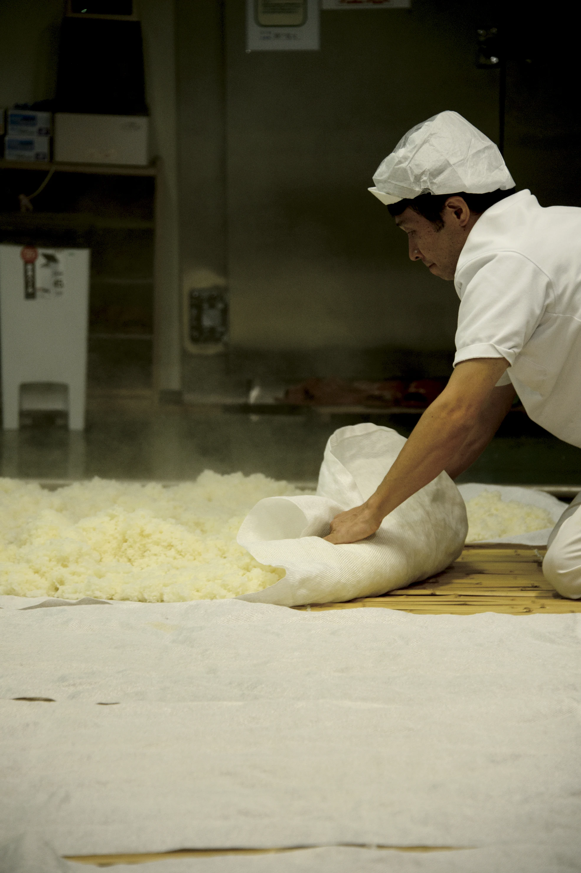 Wine bottle gift daiginjo kinka extract price 720ml sake made in Japan