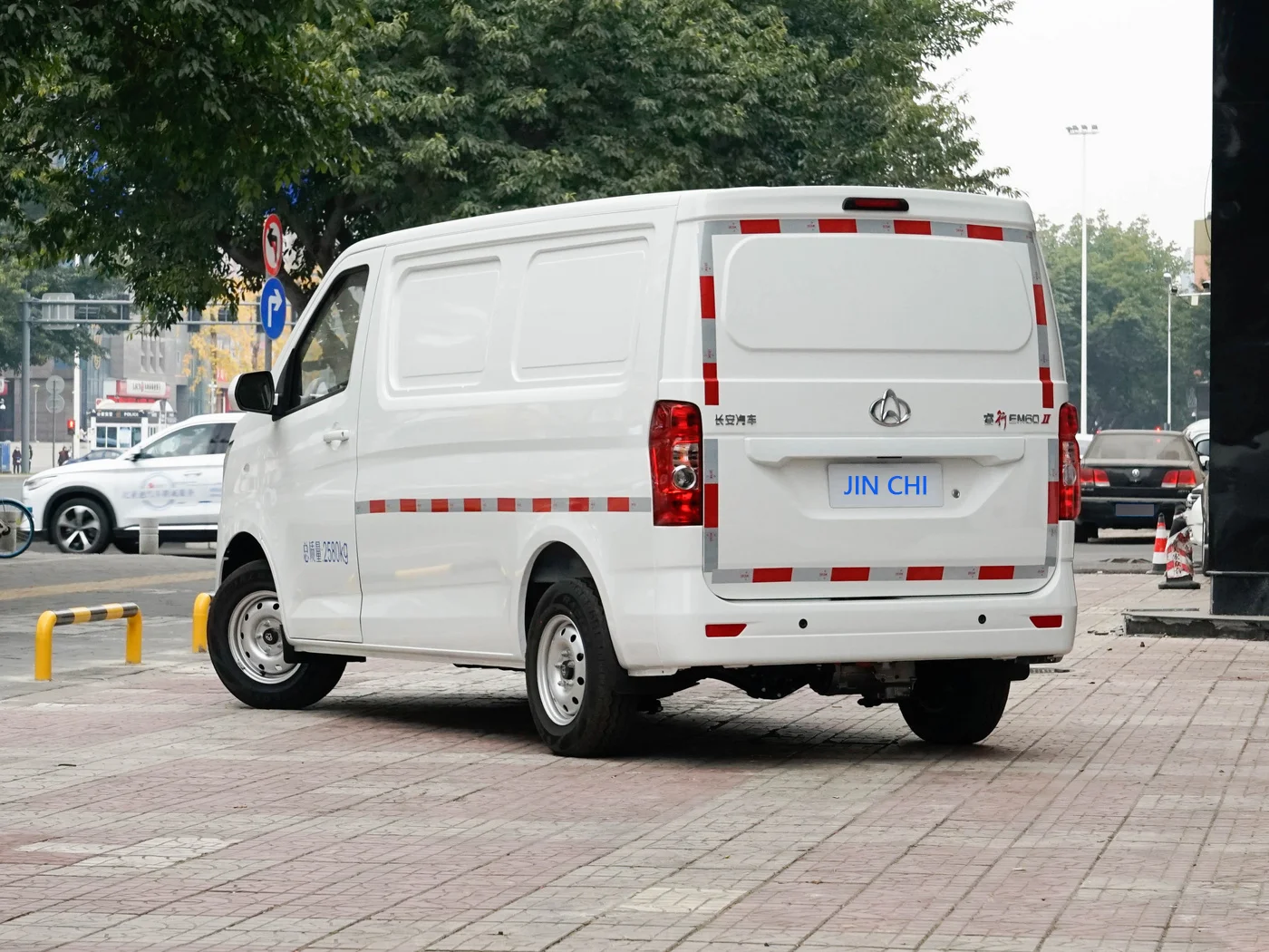 CHANGAN cheap New energy vehicle new mini ev car left hand drive cargo trucks small electric cargo van