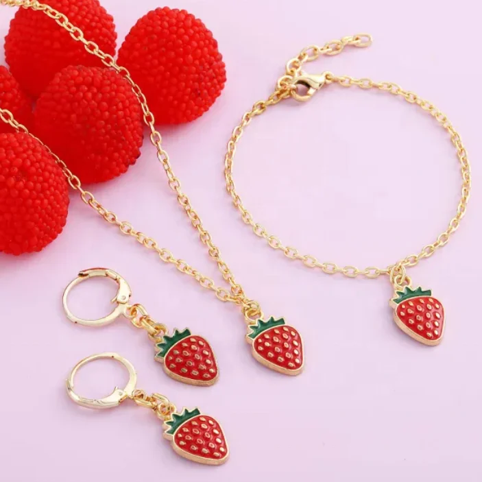 Stainless Steel Strawberry Pendant Necklace Bracelet Earrings Custom Plated 18k Gold Greased Strawberry Girl Fashion Jewelry Set