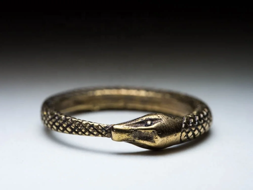 Custom green cubic zirconia finger serpent rings vintage oxidized 925 sterling silver snake ouroboros ring