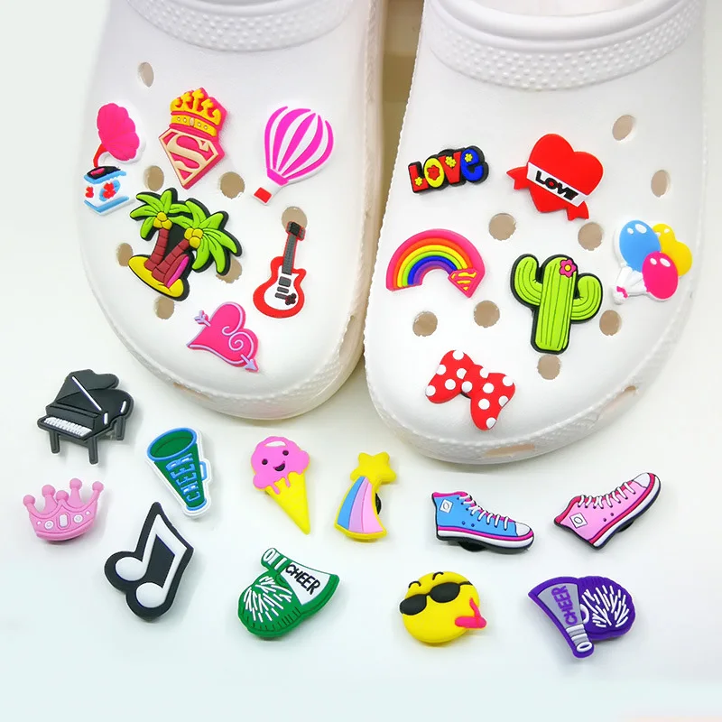 Hot Selling Cartoon Colorful summer Pvc Shoe Clog Charms Music Notes Clog Shoes Charms Decorations For Clog Bracelet Kids Gifts