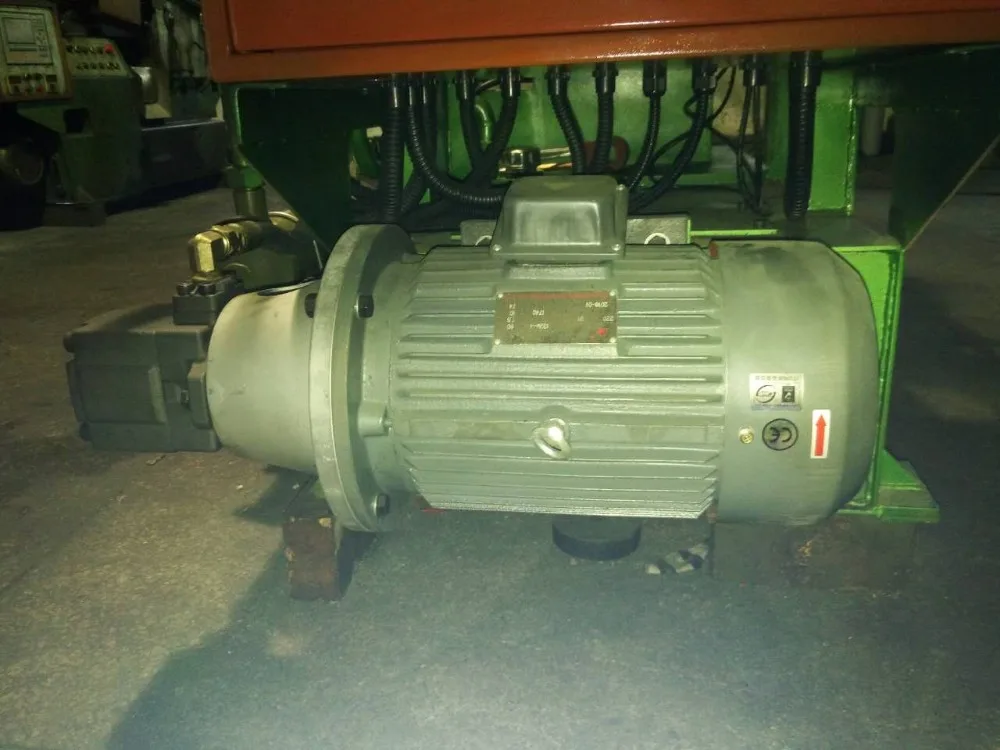 
metal zinc injection molding die casting machine 