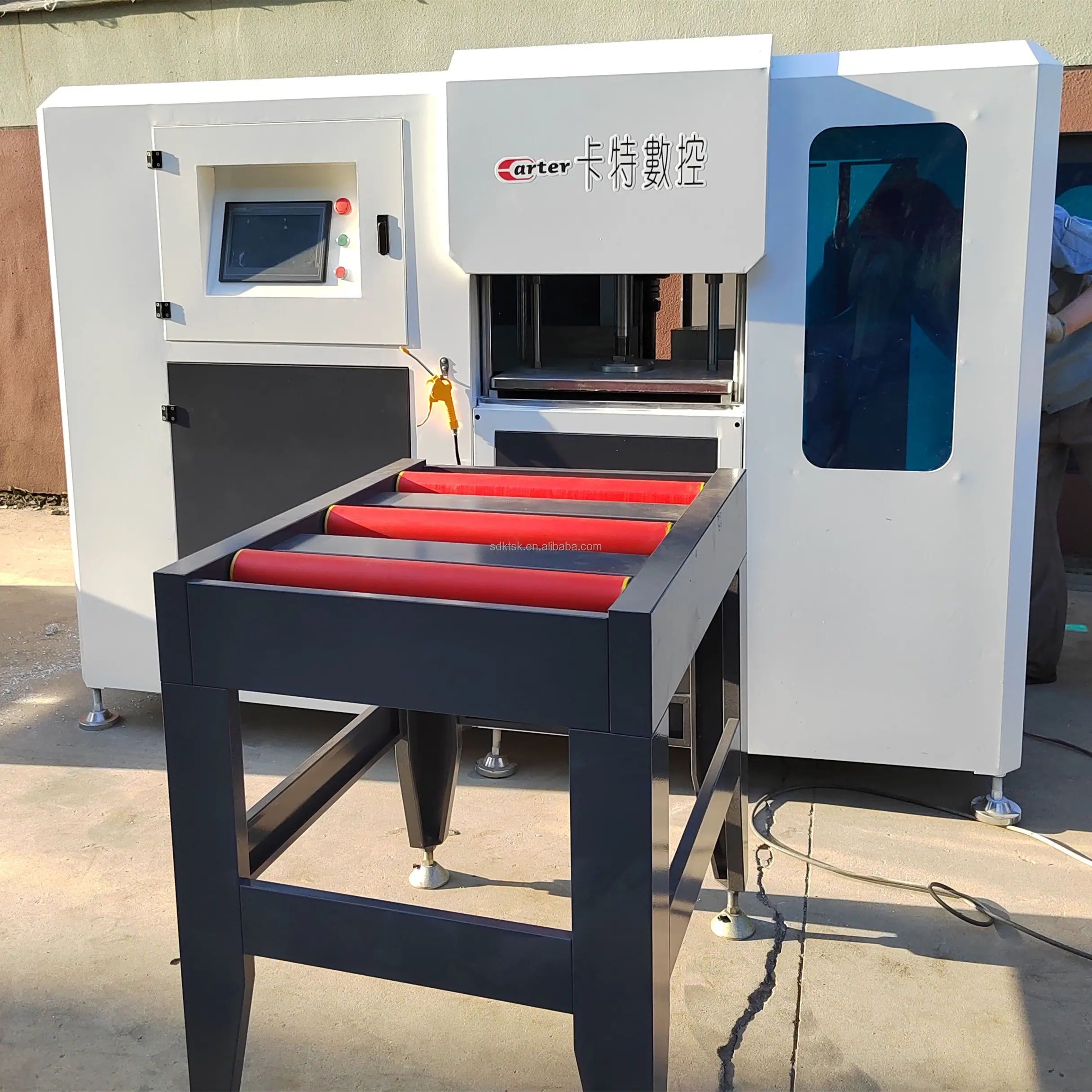 Aluminum window frame mullion profile 3 axis cnc end milling machine for aluminum profile processing