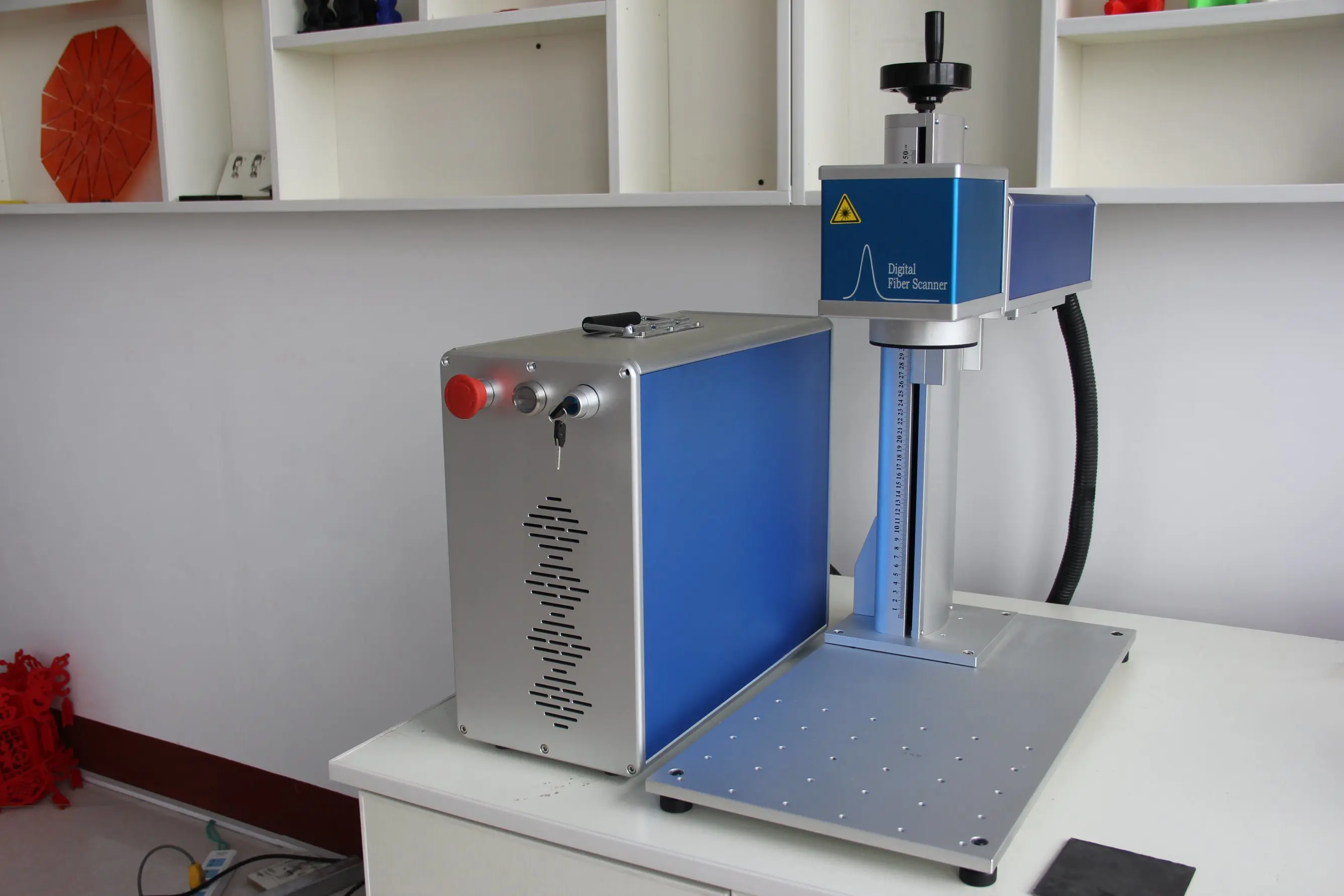 20W 30W Portable  mini Laser Marker,cutting