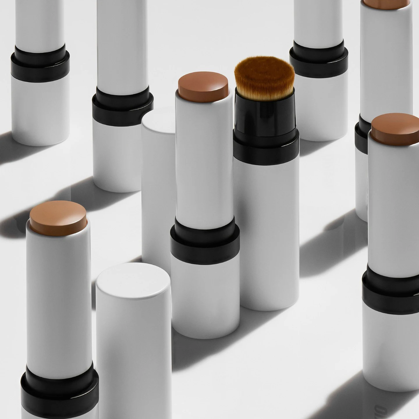 wholesale long lasting Vegan waterproof bronzer contour stick sunscreen cream foundation stick private label contour stick