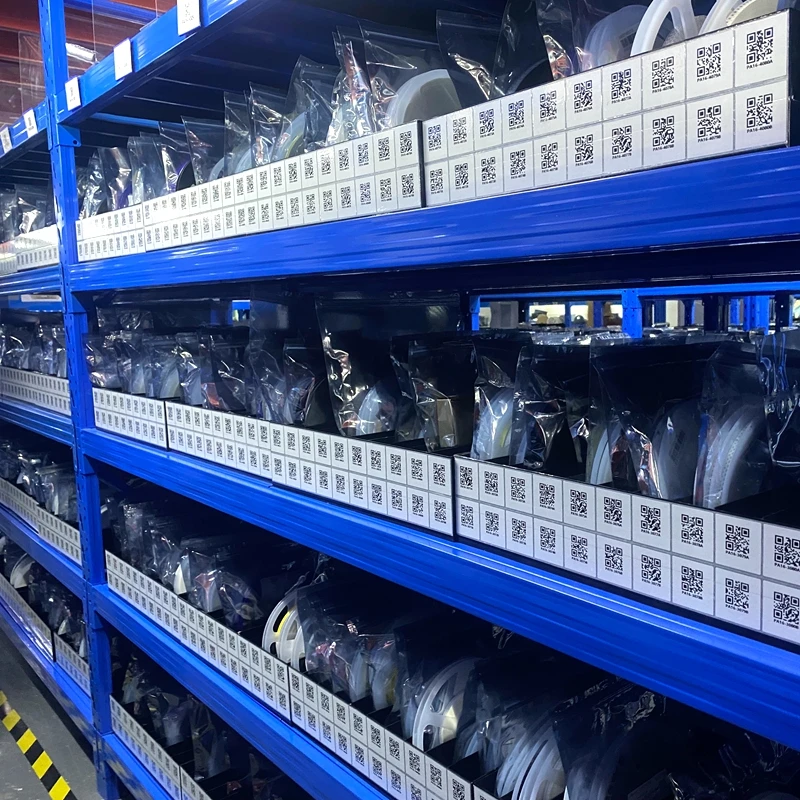 New and original electronic components ic chip integrated circuit BQ24070RHLR