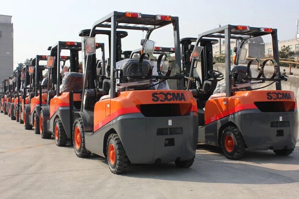 China Supplier Wholesale Counterweight SOCMA FD30T Japanese Diesel Engine Forklift