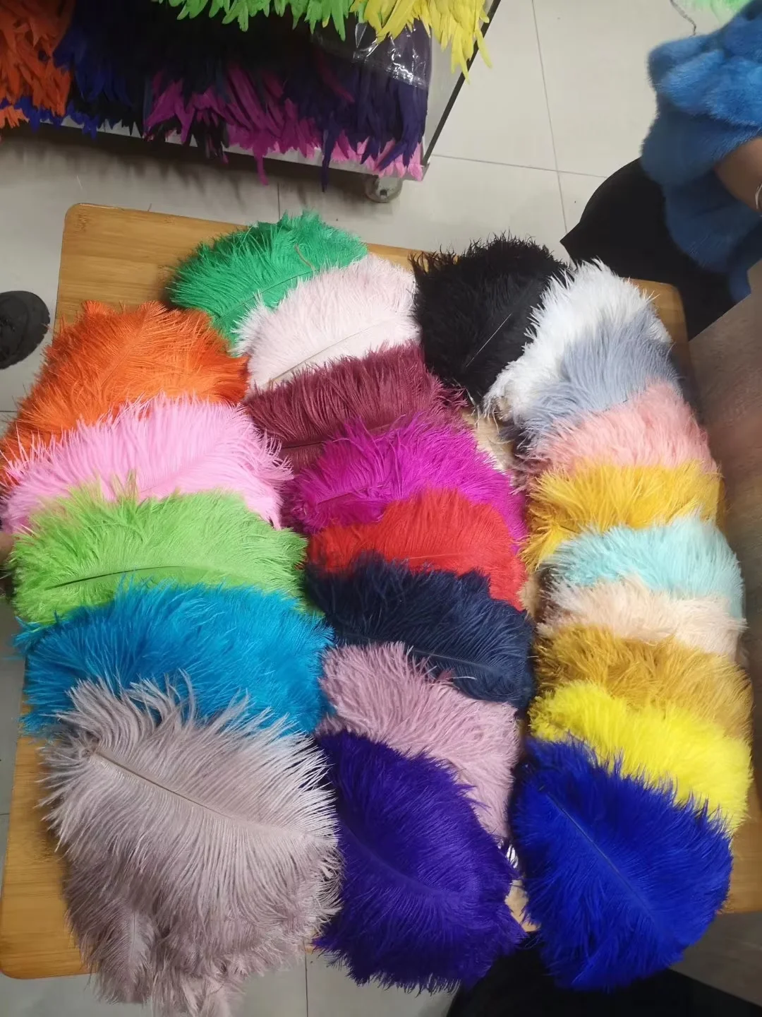 Wholesale Ostrich Feathers Hot-selling Gorgeous Natural Ostrich Feather For Diy Clothes Decorations Ostrich Feather