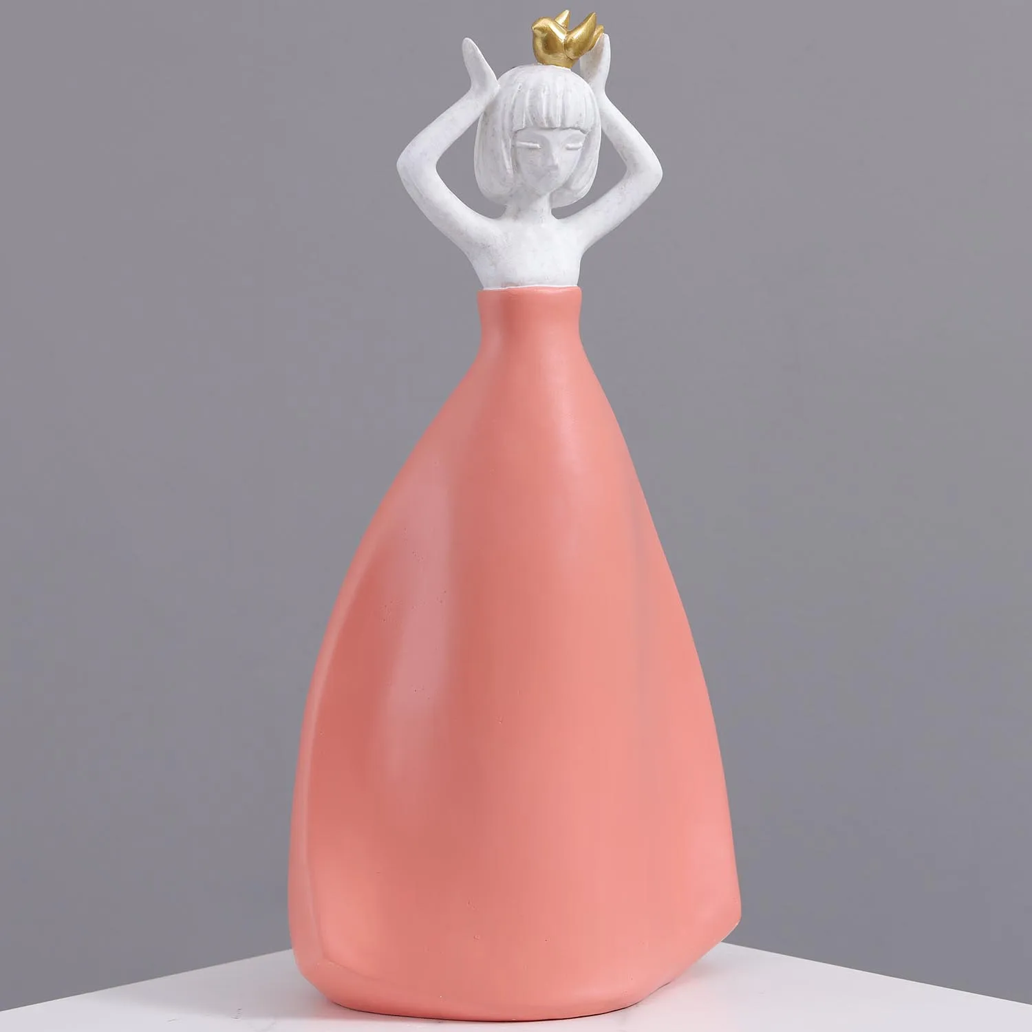 Minimalistic Modern Home Office Desk House Item Dancing Girl Resin Unique Decoration