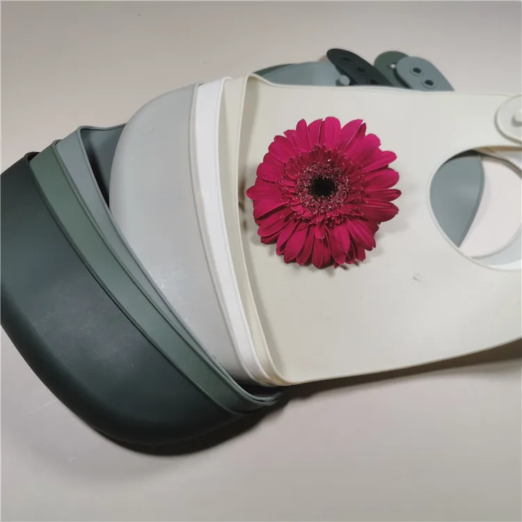 2020 baby silicone bibs waterproof silicone Nutrition bib