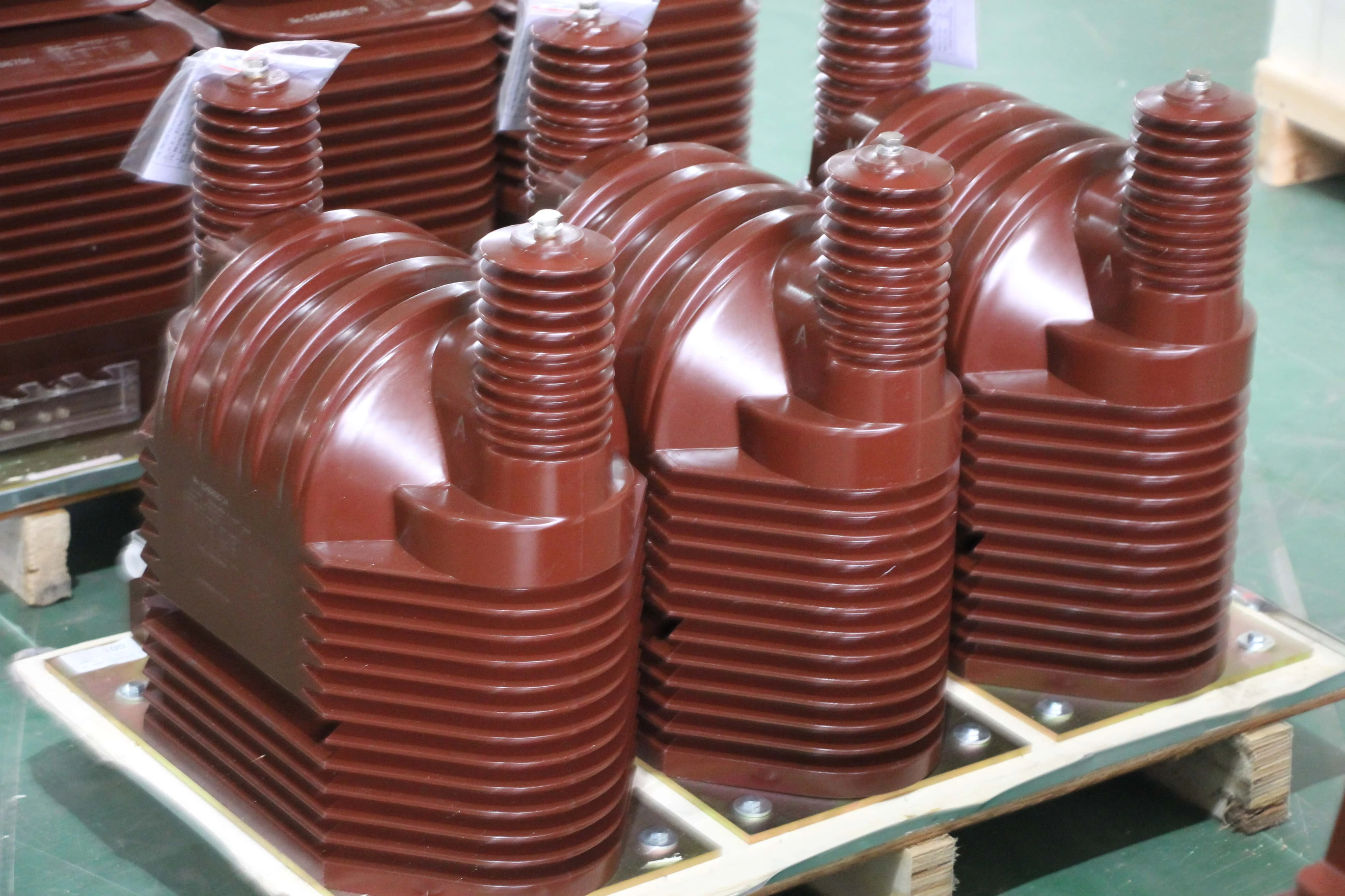 High Voltage Outdoor Cast Resin Potential Voltage Transformer 35KV Voltage Transformers
