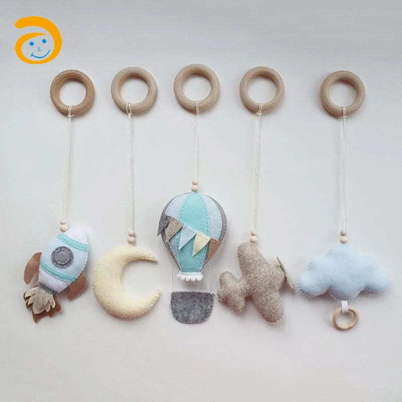 New Arrival Wholesale Felt Cute Wall Decoration Kids Present Felt Baby Boy Nursery Wall Decor