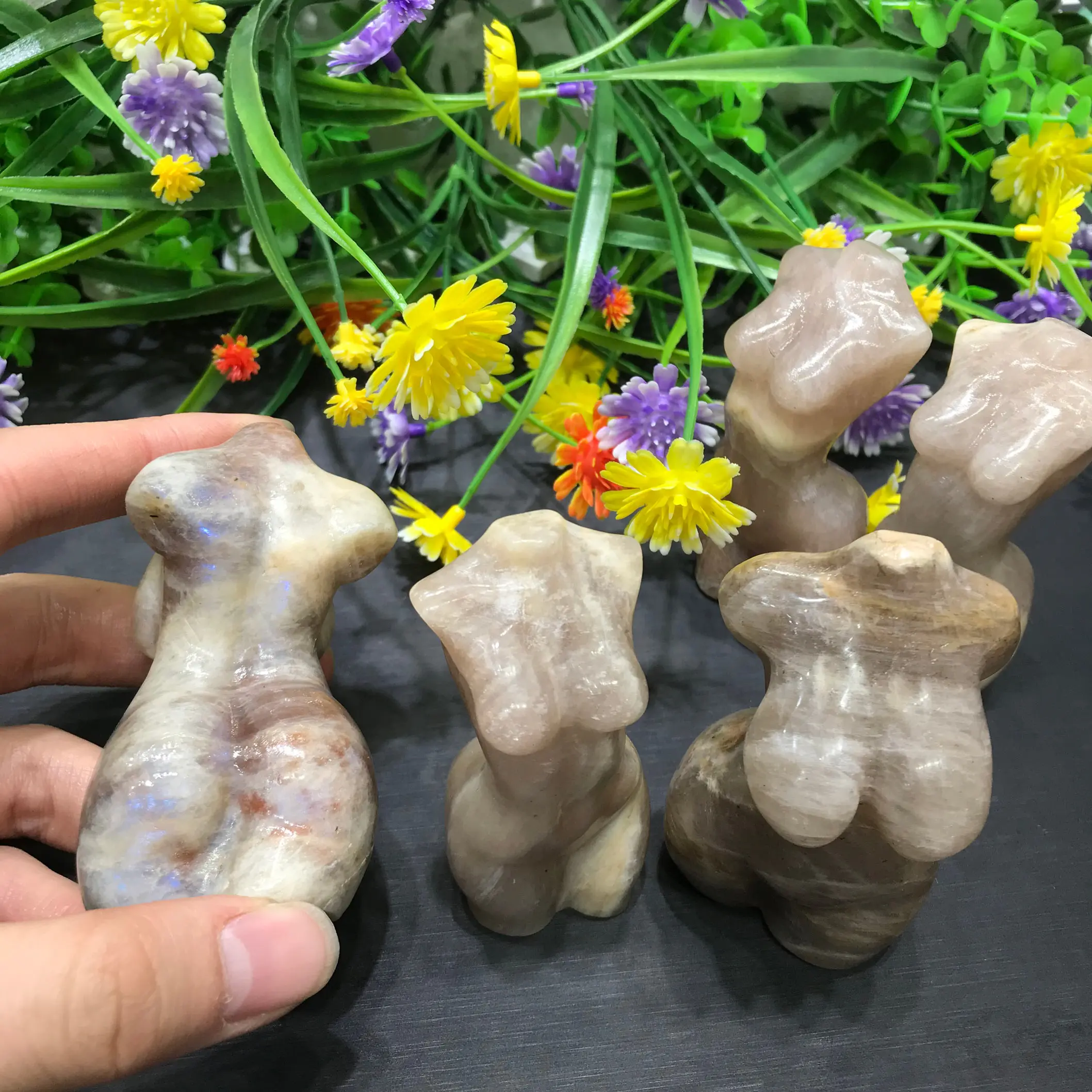 Natural Sunstone Moonstone Crystal Body Model For Home Decoration