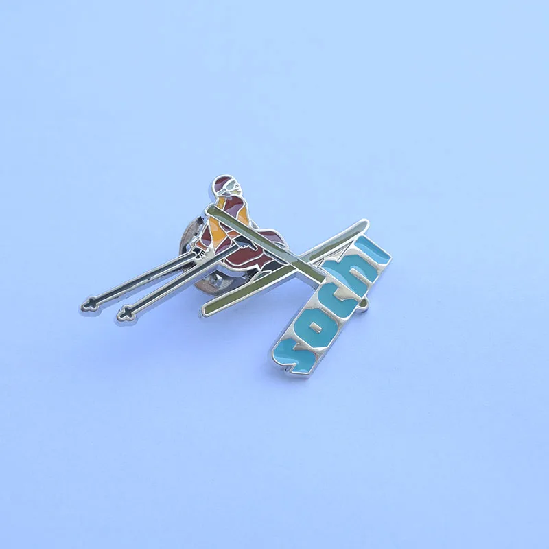 
 Diecut форма Россия Катание на коньках гонки чемпионата лацкан булавки Значки серебро  