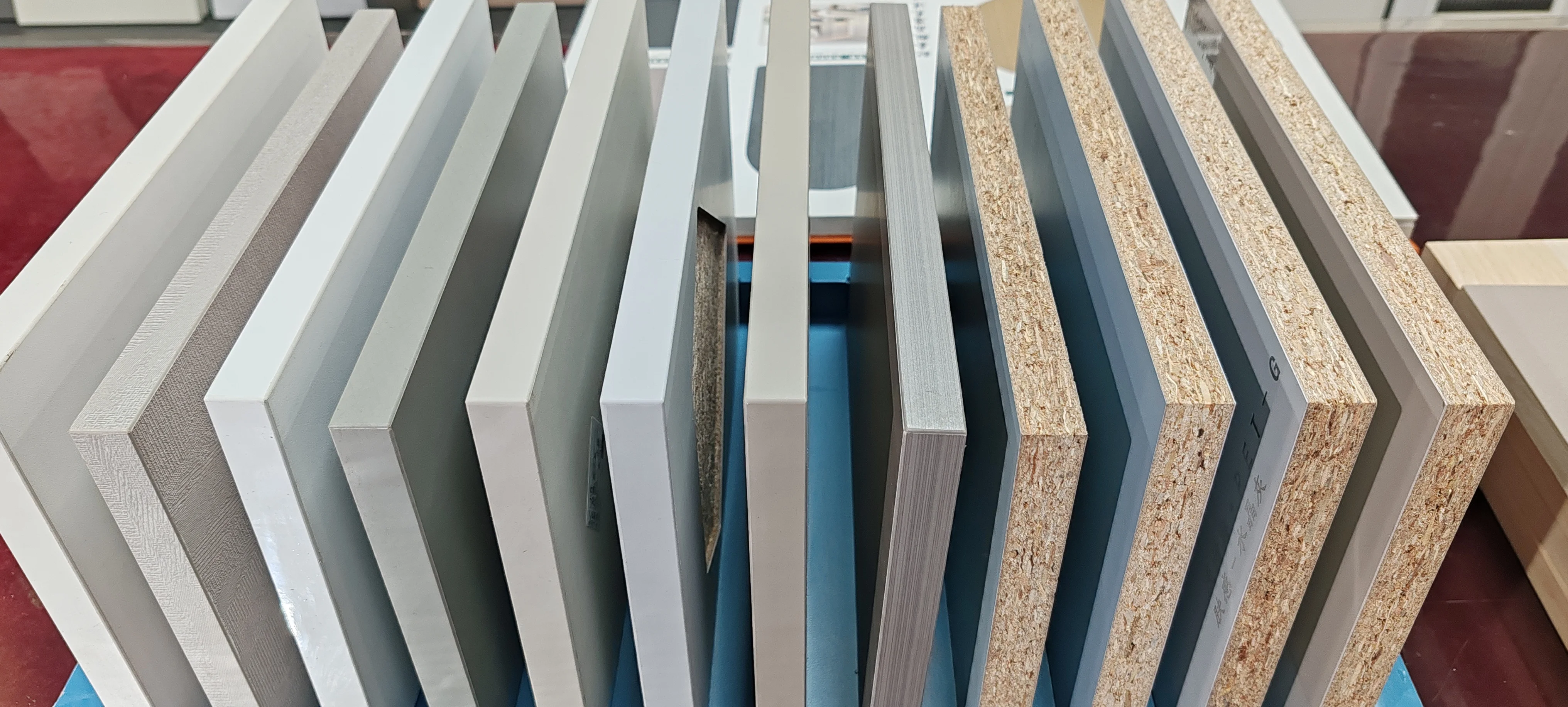 Wholesale High Quality 18mm OSB Plywood Sheets Excellent Grade Wood Commercial Wooden Hot Press Projects Flake Board Wood Osb