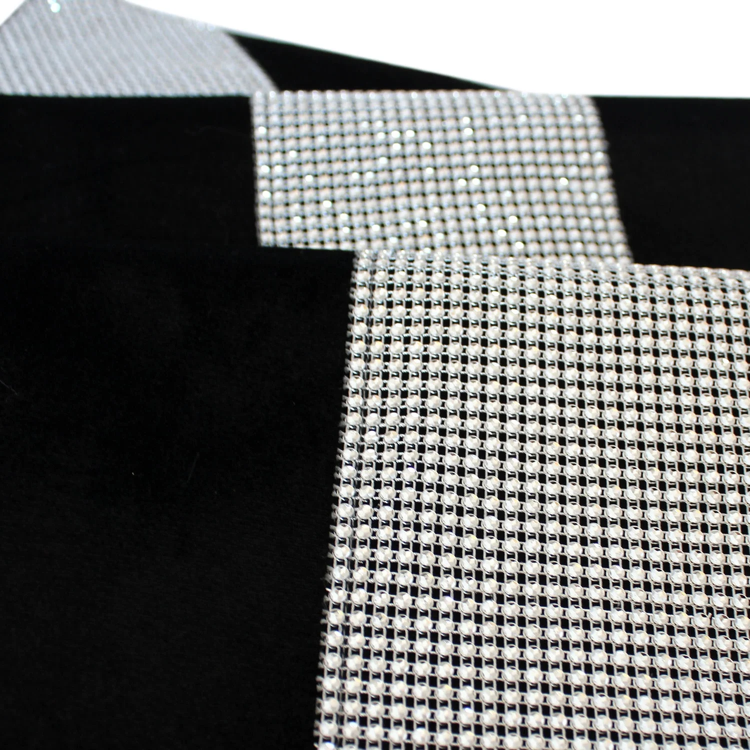 New Design High Quality Velvet Pintuck Burling Burling Sequin with Tassel  Fashionable Table Runner Tabletop Decoration