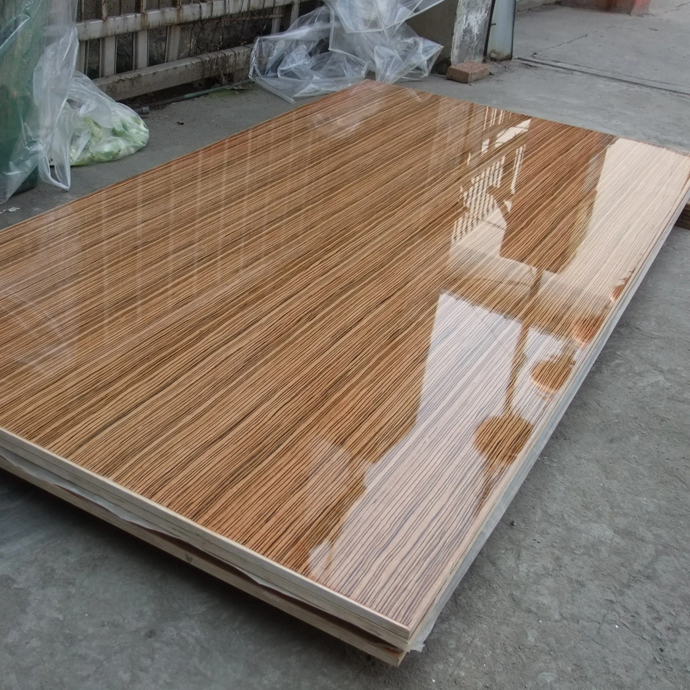 High quality wood grain color mdf board 18mm melamine laminated mdf