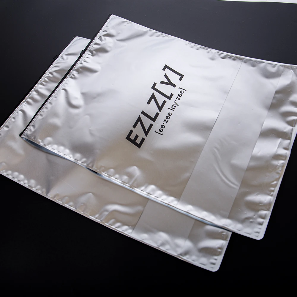 Zipper Bag Factory See through hoodie bags clothing pack aluminized film silver plastic bags with zipper