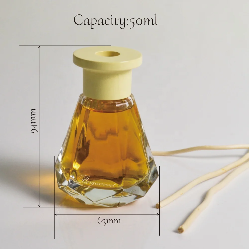 Home Decor Air Freshener 50ml Essential Oil Aroma Clear Glass Reed Diffuser Bottle with Stick