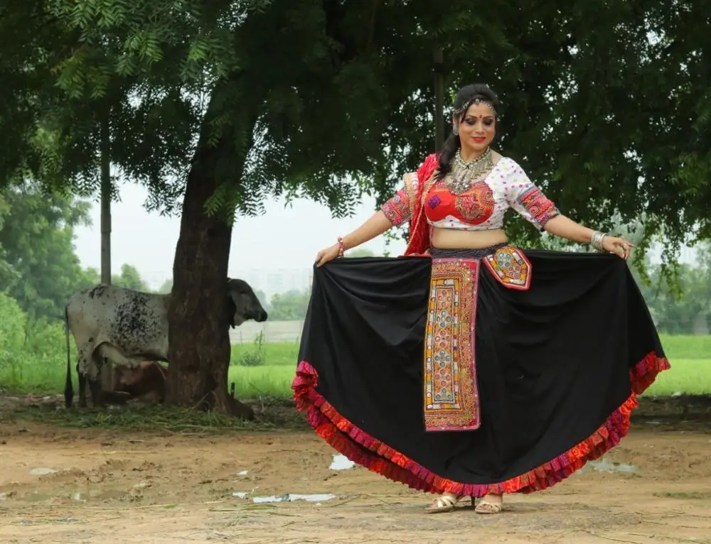 Новейшая модная Женская Вышивка Navratri lehenda, Холи, Ghaghra, Холи с Bandhej, дупатта, традиционный Navratri, Холи