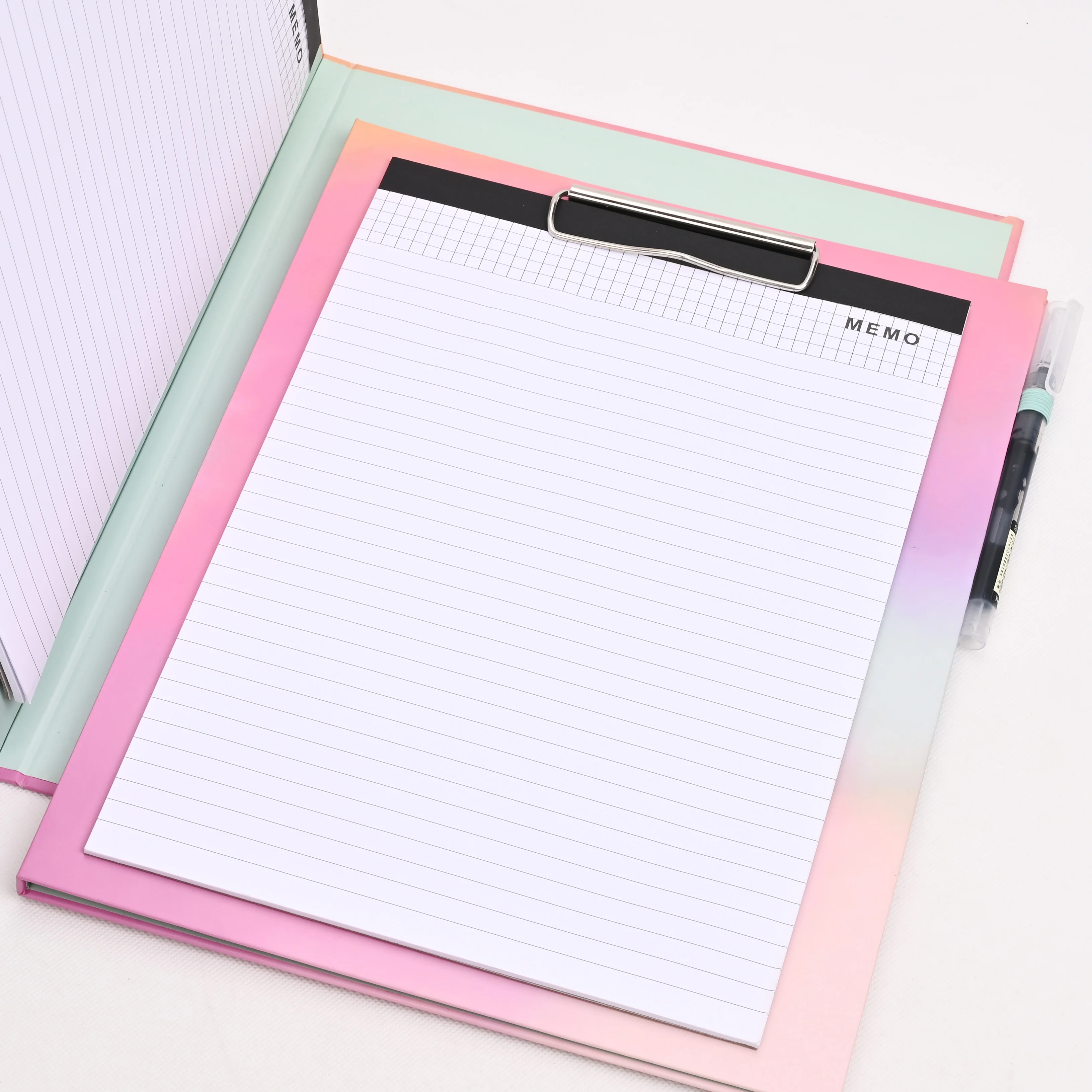 Оптовая продажа пользовательский А4 буфер обмена для хранения Складывающийся персонализированный с держателем ручек школы и офиса