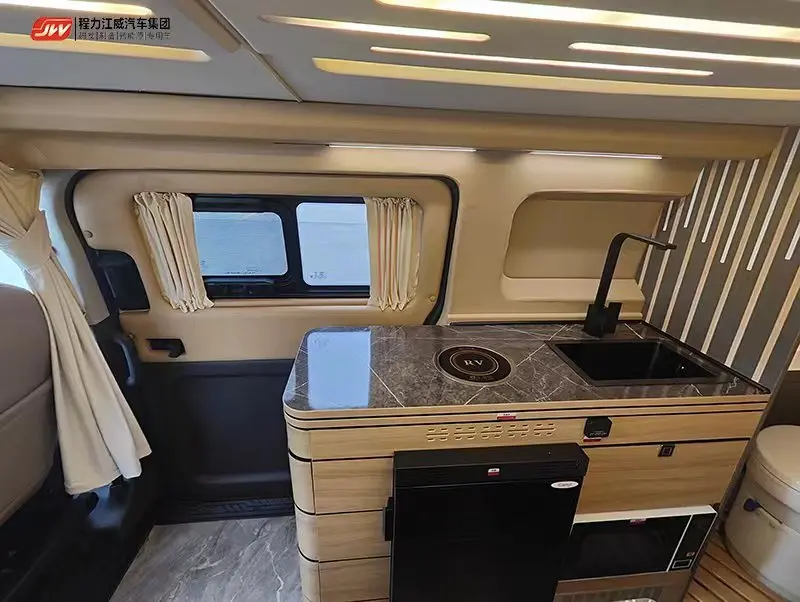Luxury Fo.rd brand Custom RV Caravan Motorhome for 6 Person Lifting Roof 4*2 220hp Petrol Engine Euro 6 All Furniture LHD