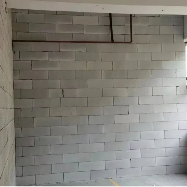Steel-reinforced Autoclaved Aerated Concrete Noise Wall Block for Hotels