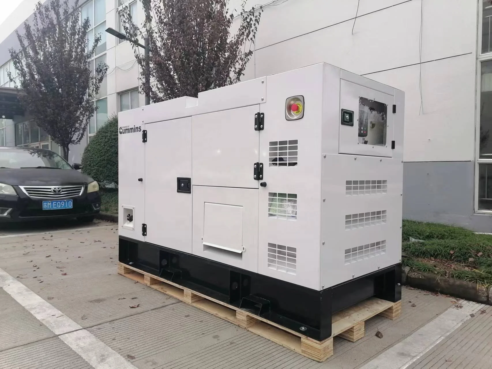silent Cummins engine 4BTA3.9-G2 50 kw electric genset soundproof silent generator 50kw