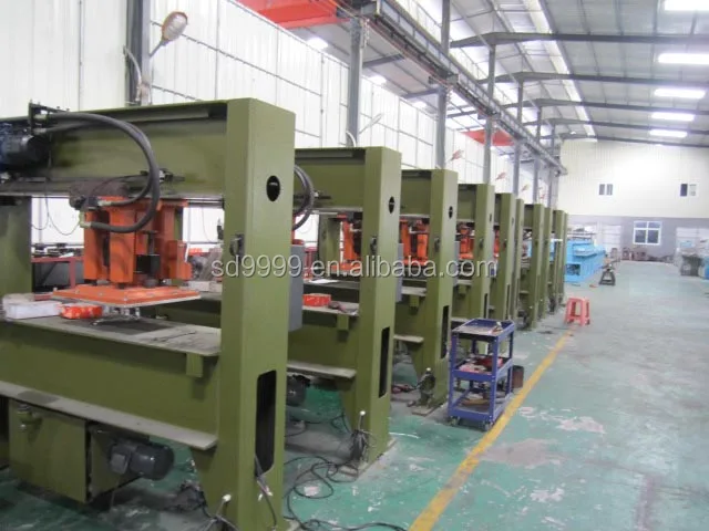 Hydraulic Moving Head Shoe Materials Microfiber Leather PU Mesh EVA Press Cutting Machine Clicking Machine.