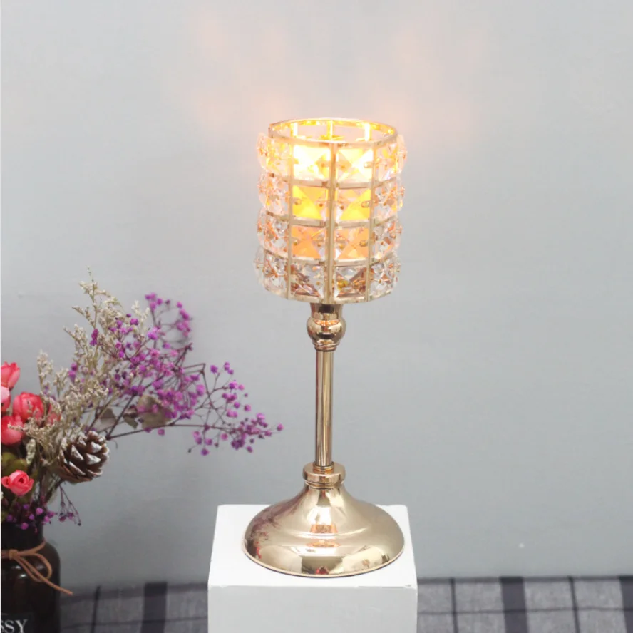 Wholesale Modern Home Decor  Metal Long Stem Blinking Crystals Candle Holder