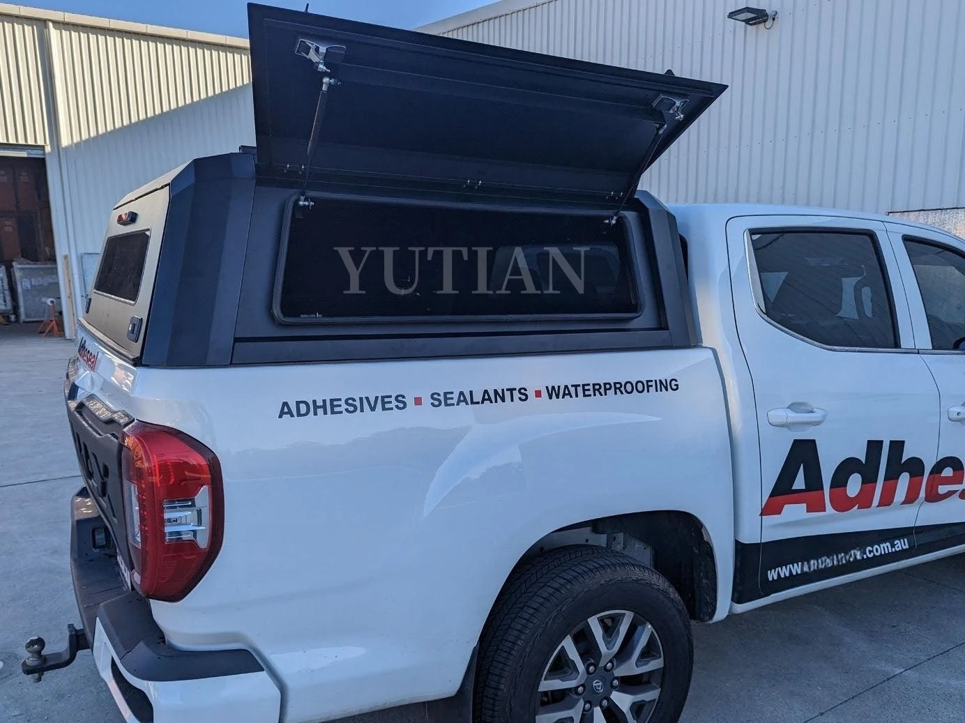 TRUCK CANOPY  For LDV T60 MAX (Luxe, Pro) DC 2019-2023 BLACK TITAN HYBRID CANOPY  Truck topper waterproof Anti theft Hardtop