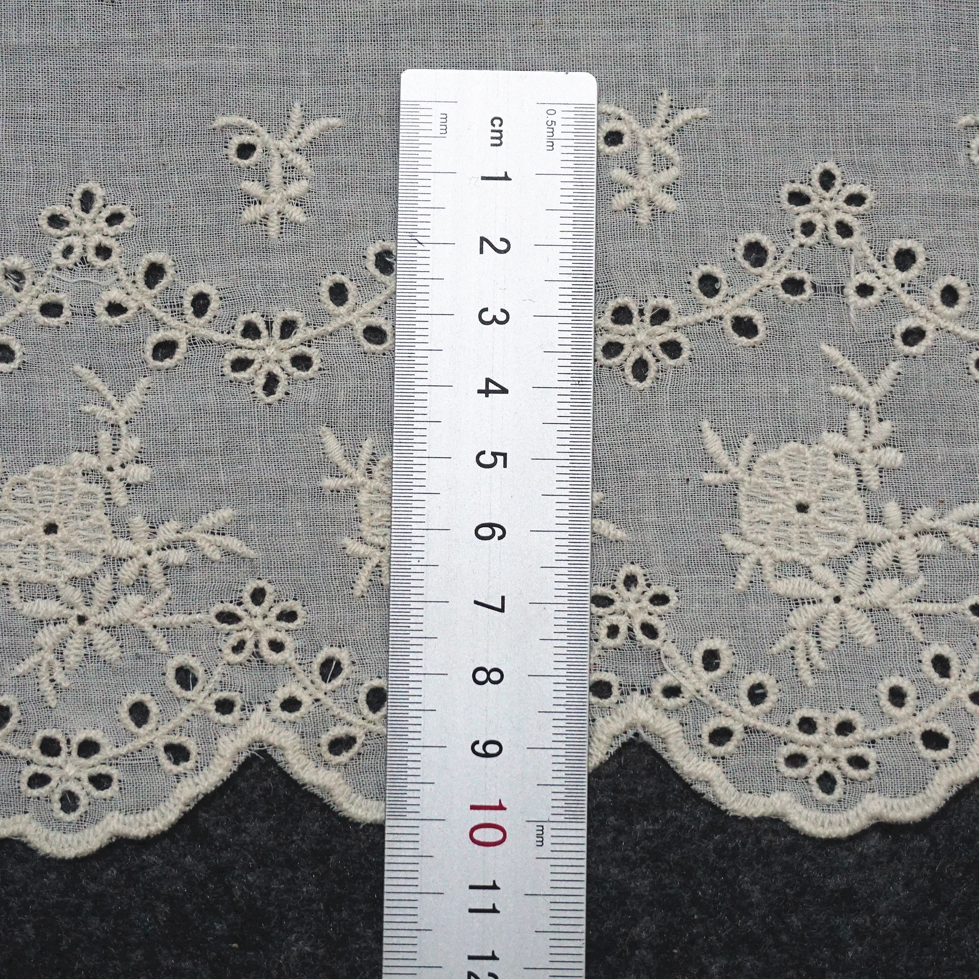
New customized hot sale 100% cotton flower lace embroidery fabric 