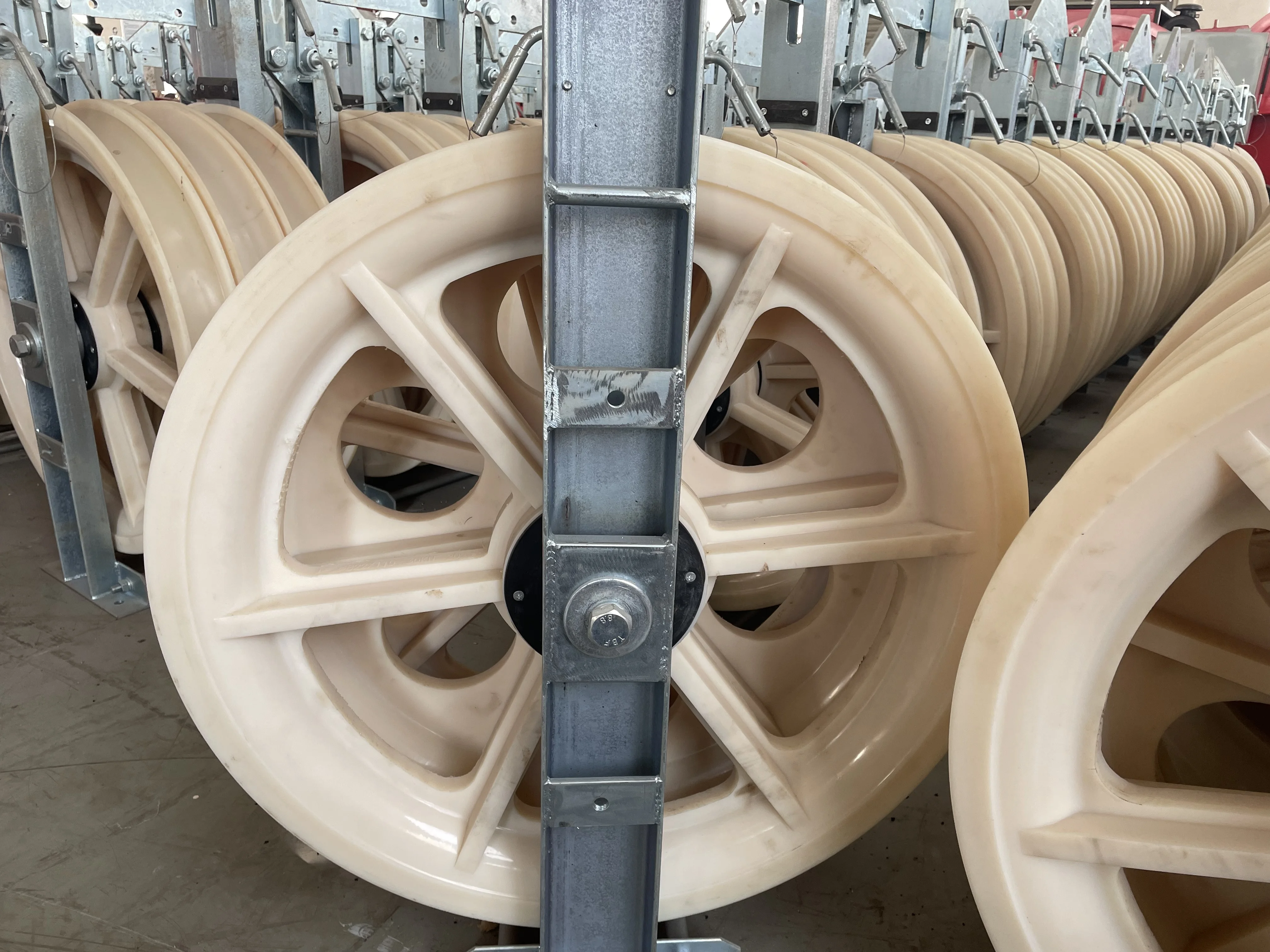 Fiber optic cable nylon pulley single roller