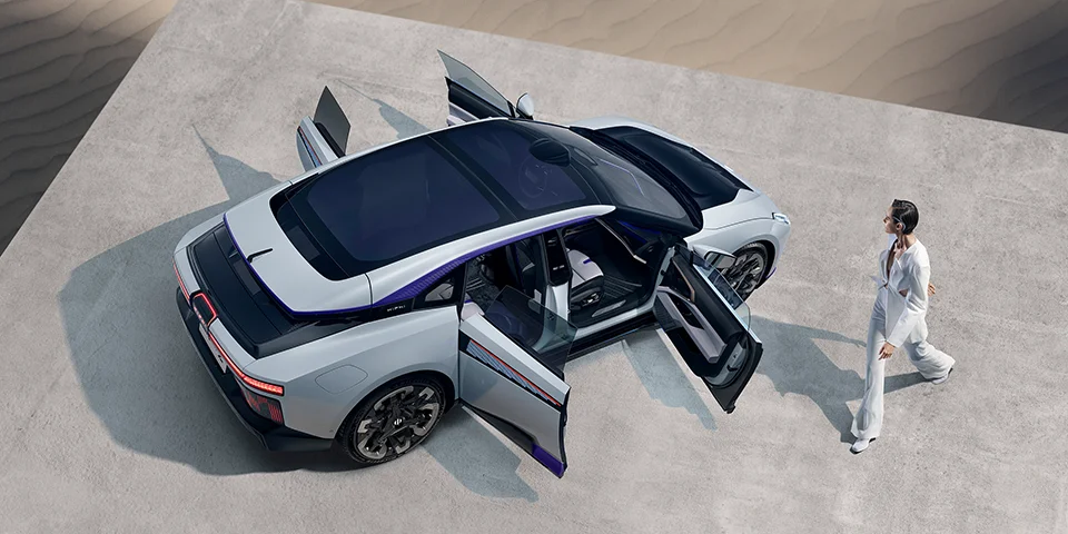 Hot Selling China Pure Electric Sedan HiPhi Z 2023 4WD 705km 494kW New Vehicle New Energy Vehicle Electric Car